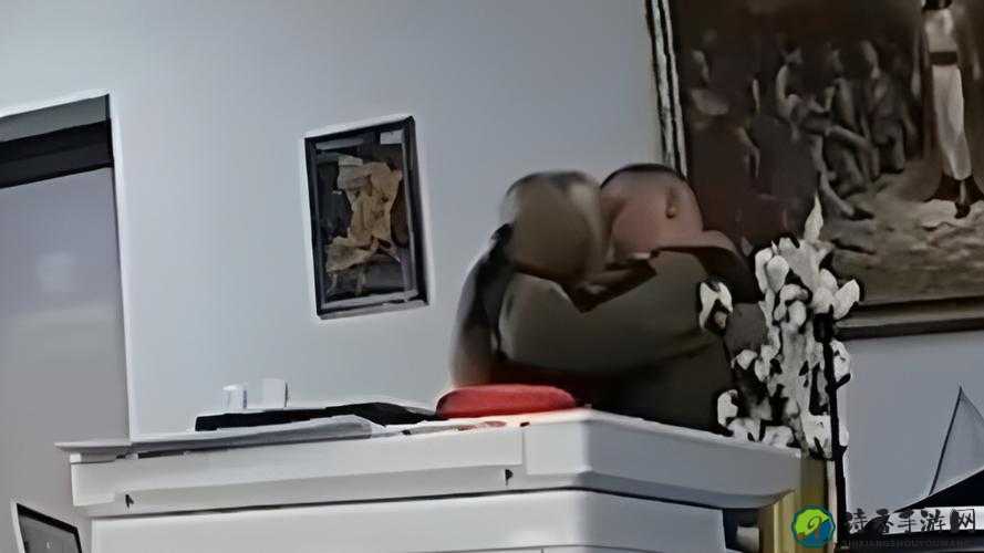 JUQ-378人妻秘書汗と接吻：一场打破刻板印象的职场情感风暴