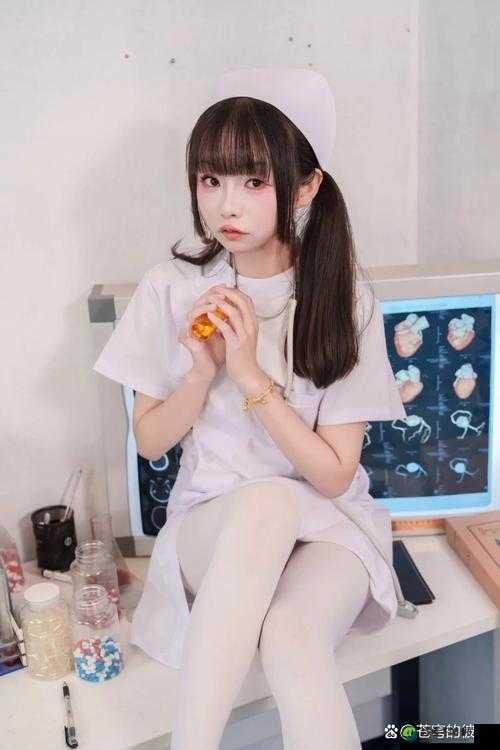 白丝护士女仆❌❌❌在线观看：一场关于职业尊严与社会偏见的思辨