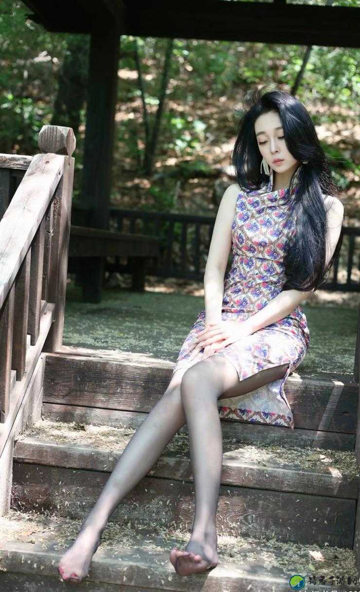 91爱丝小仙女170模特灰丝秀：一场打破刻板印象的美学革命