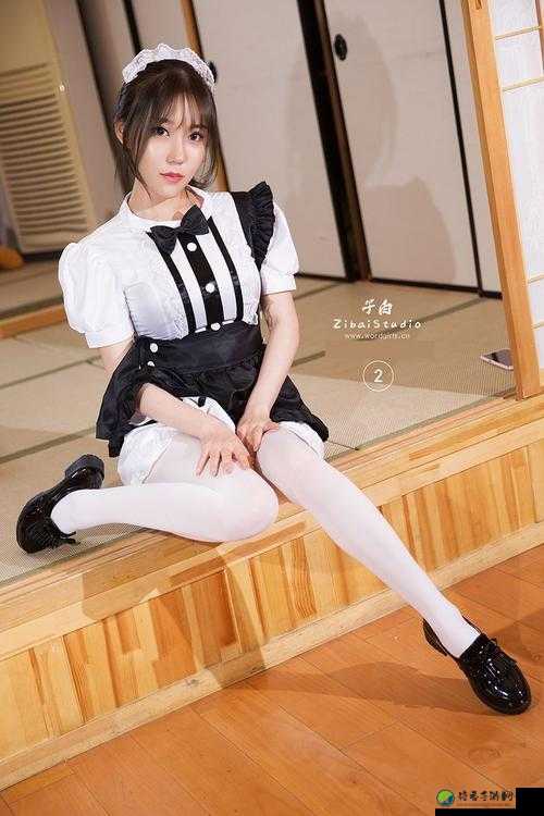 制服·下着·裸体深田：从穿搭艺术到文化价值观的深度审视